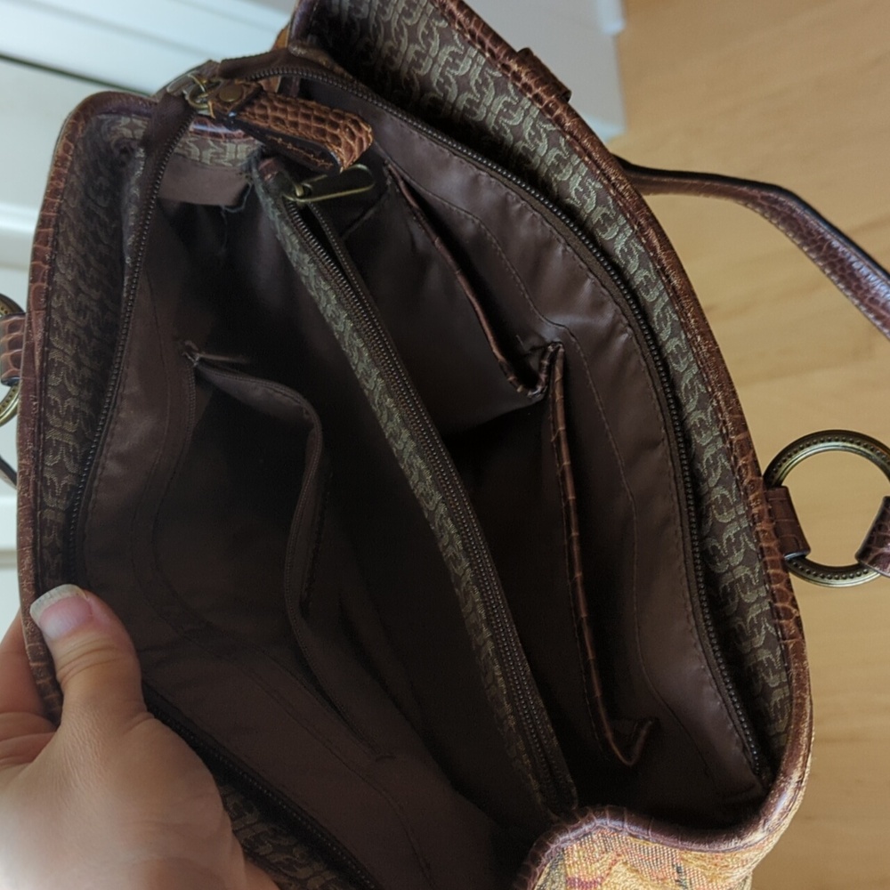 Fossil Purse - Picture 5 of 10